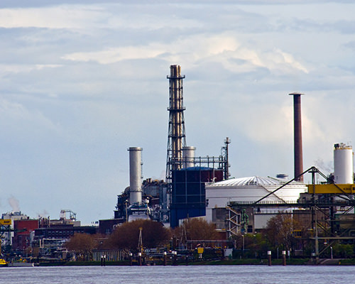 Maraging steel alloy products